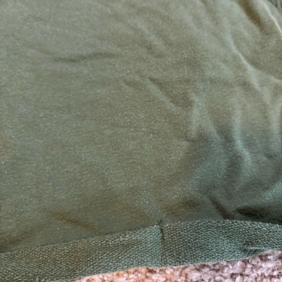 LA Relaxed Green Tencel Shorts - size S - Picture 4 of 9